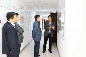 國家融資擔(dān)?；鸸究偨?jīng)理向世文一行蒞臨同陽科技調(diào)研指導(dǎo)